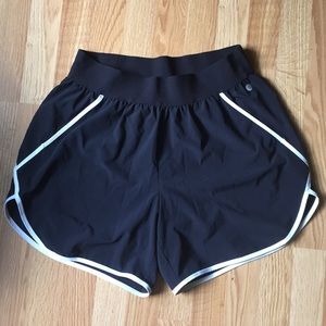 Livi active shorts with lining